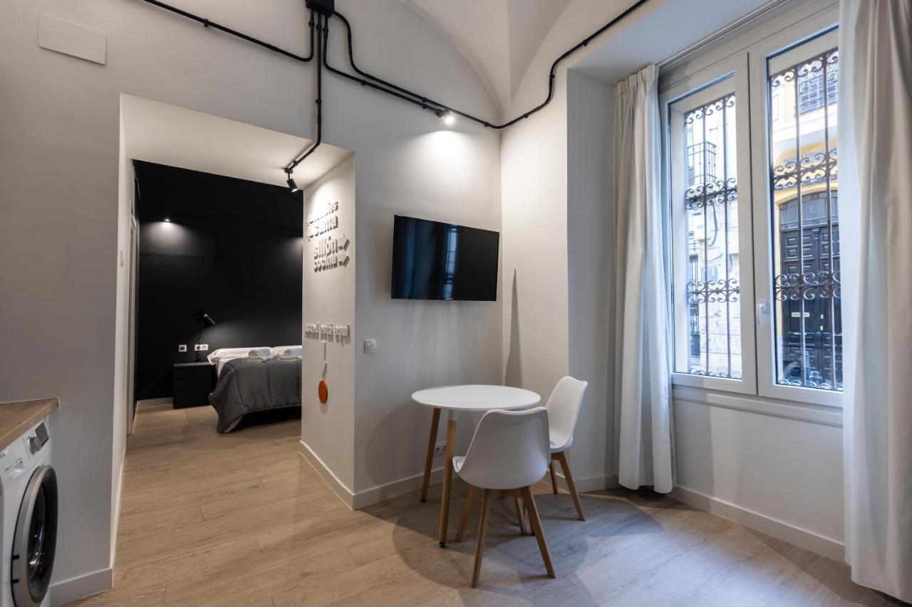 Apartamentos Turisticos De La Bernarda Caceres Luaran gambar