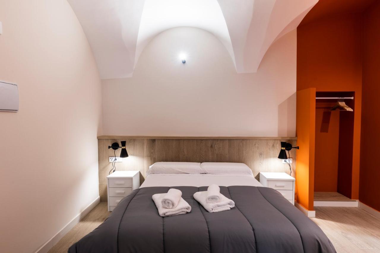 Apartamentos Turisticos De La Bernarda Caceres Luaran gambar
