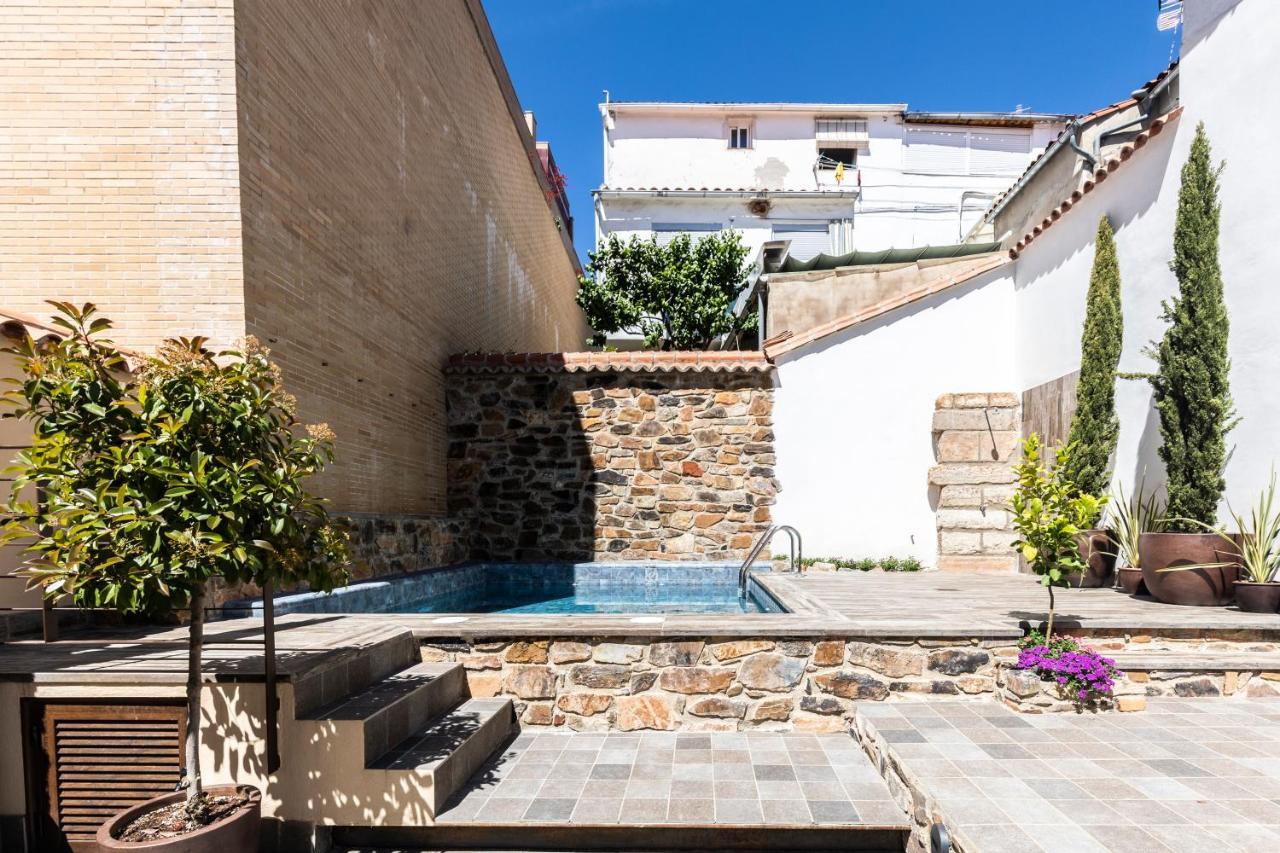 Apartamentos Turisticos De La Bernarda Caceres Luaran gambar