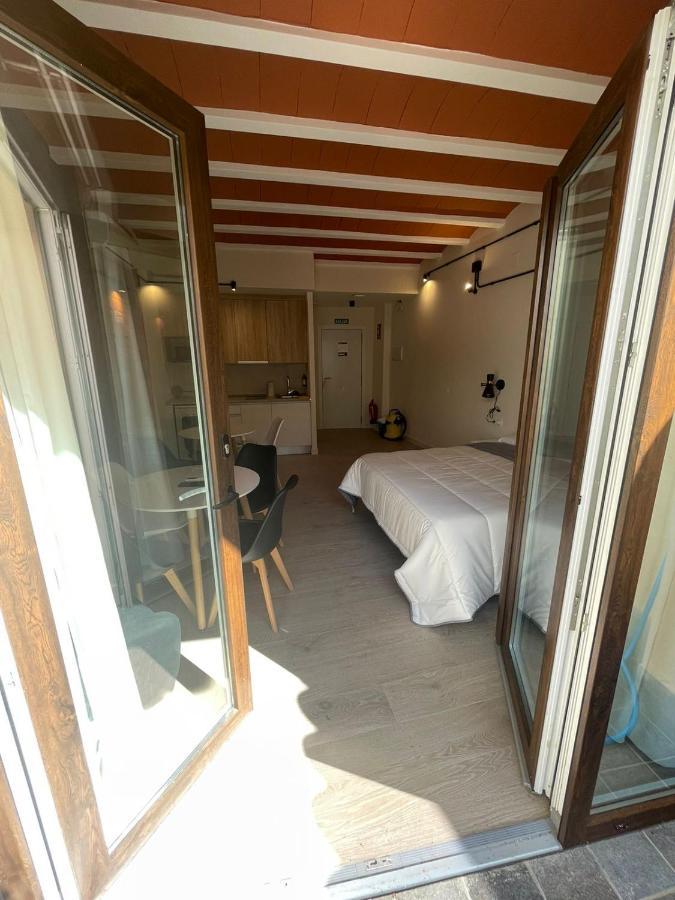 Apartamentos Turisticos De La Bernarda Caceres Luaran gambar