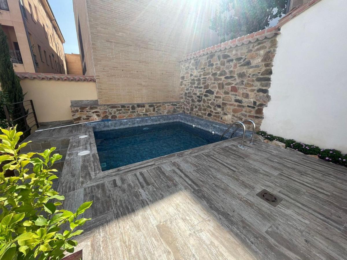 Apartamentos Turisticos De La Bernarda Caceres Luaran gambar